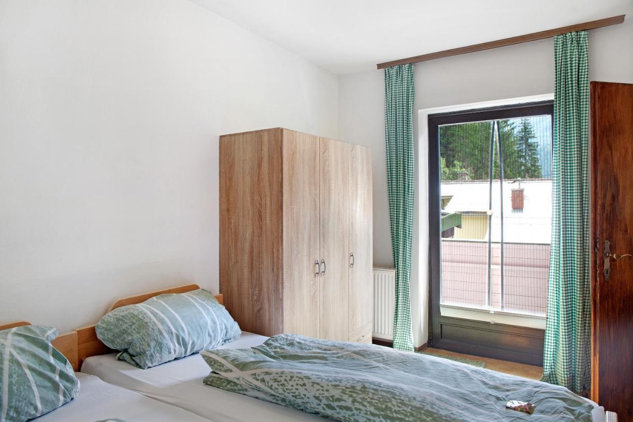 Flying Hirsch Aparthotel Stall Exterior photo