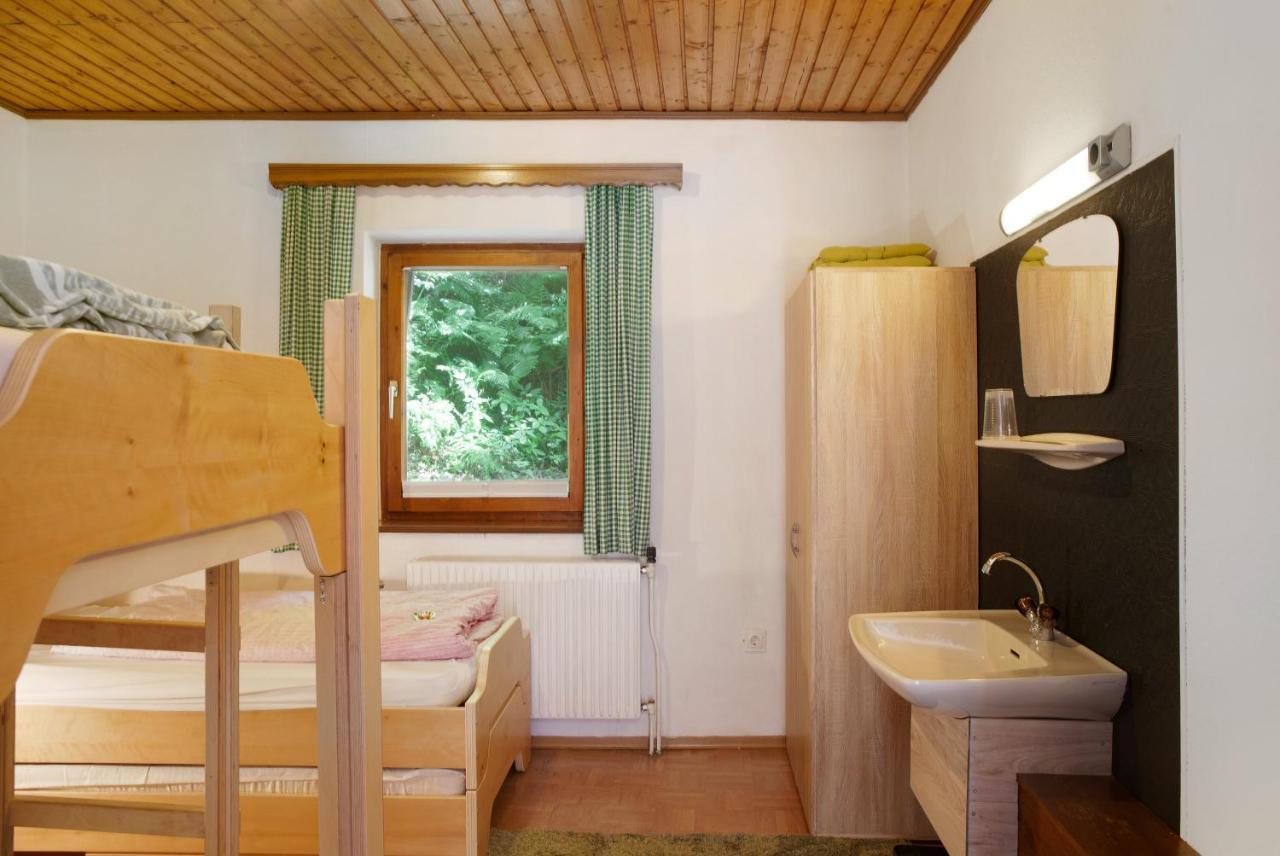Flying Hirsch Aparthotel Stall Exterior photo